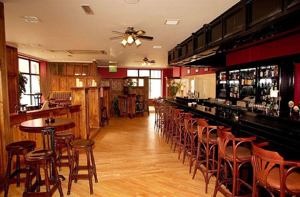 The Clonakilty Hotel Bagian luar foto