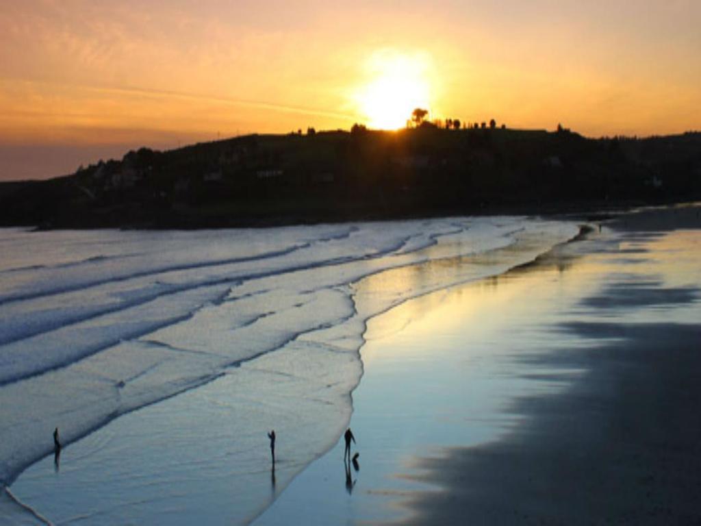 The Clonakilty Hotel Bagian luar foto